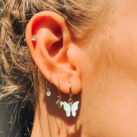 FREE Mystery Earrings With Any Purchase - Picture 3 of 6